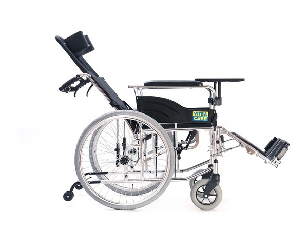 Специална рингова инвалидна количка Vitea Care RECLINER VCWK703